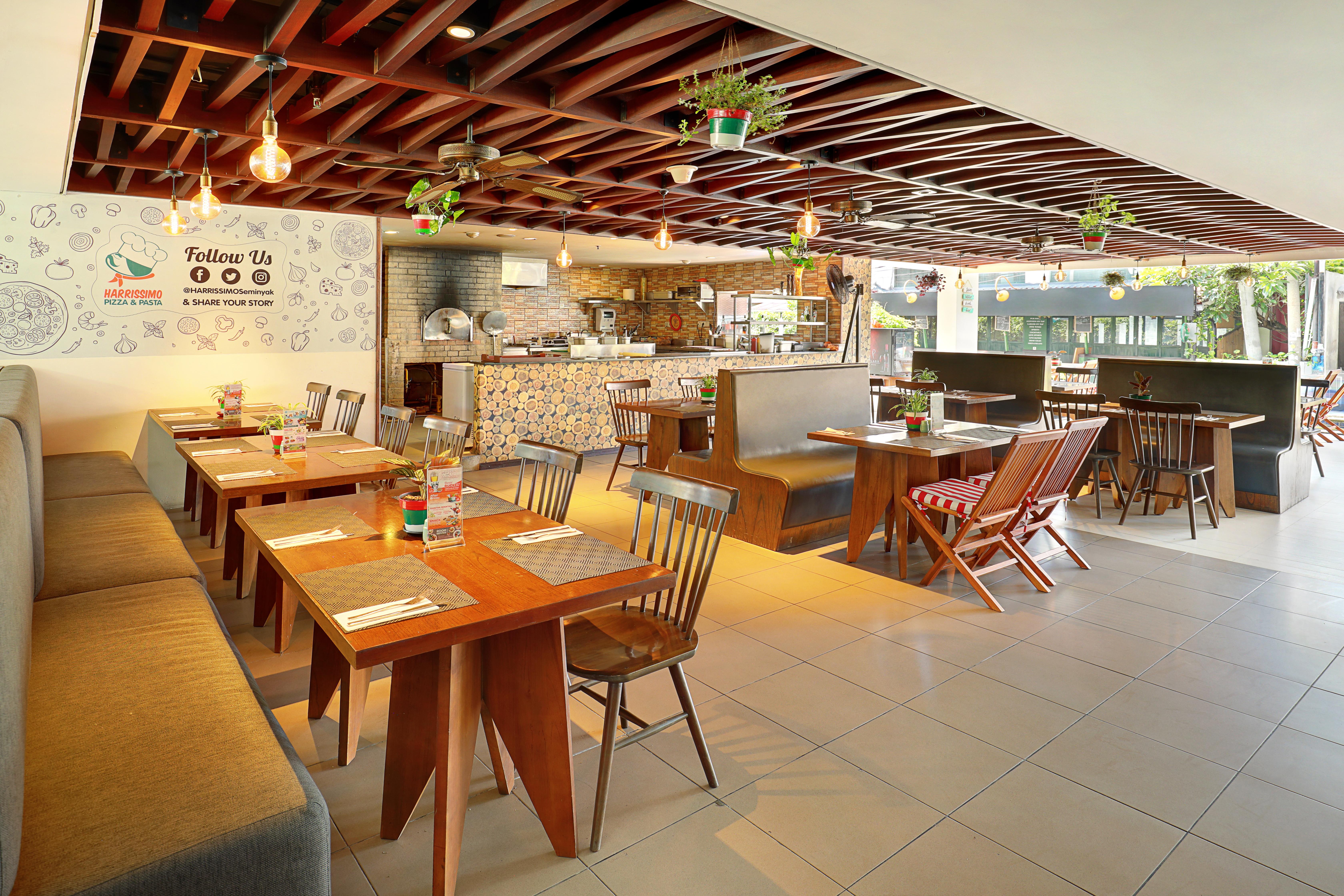 Harris Hotel Seminyak Exterior foto